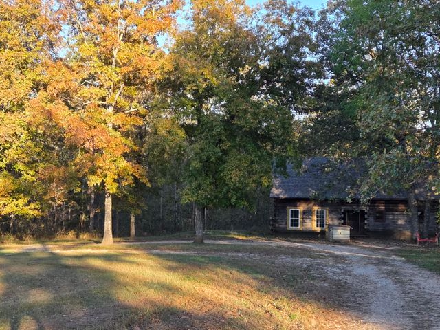 659 Rr 63 Box 659, Cabool, MO 65689