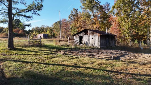 659 Rr 63 Box 659, Cabool, MO 65689