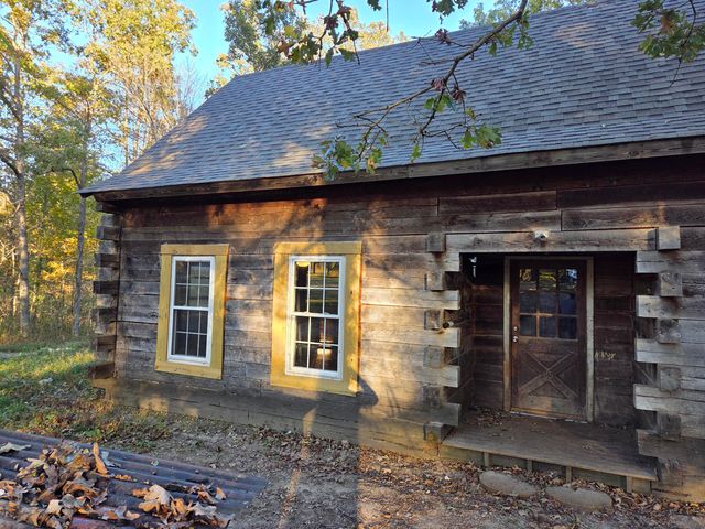 659 Rr 63 Box 659, Cabool, MO 65689