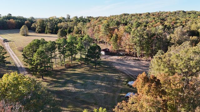 659 Rr 63 Box 659, Cabool, MO 65689