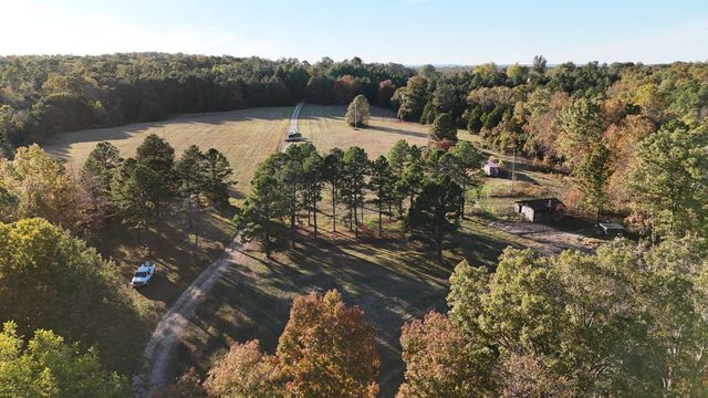 659 Rr 63 Box 659, Cabool, MO 65689