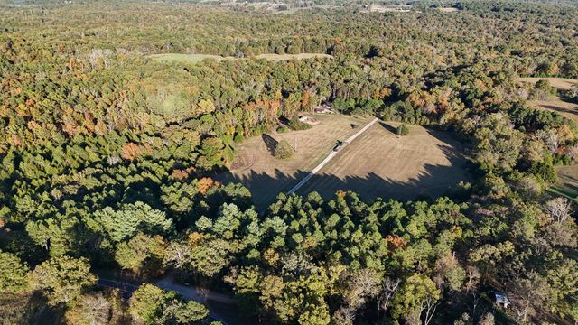 659 Rr 63 Box 659, Cabool, MO 65689