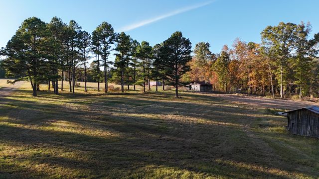 659 Rr 63 Box 659, Cabool, MO 65689