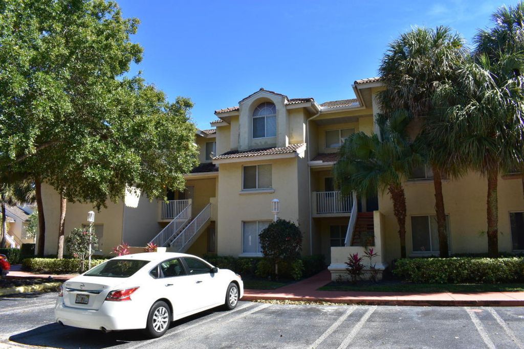 6202 Glenmoor Drive 6202, West Palm Beach, FL 33409