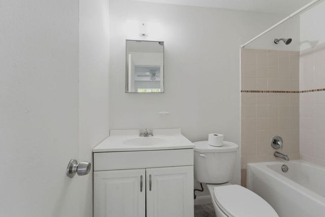1500 W 13TH Street W, Riviera Beach, FL 33404