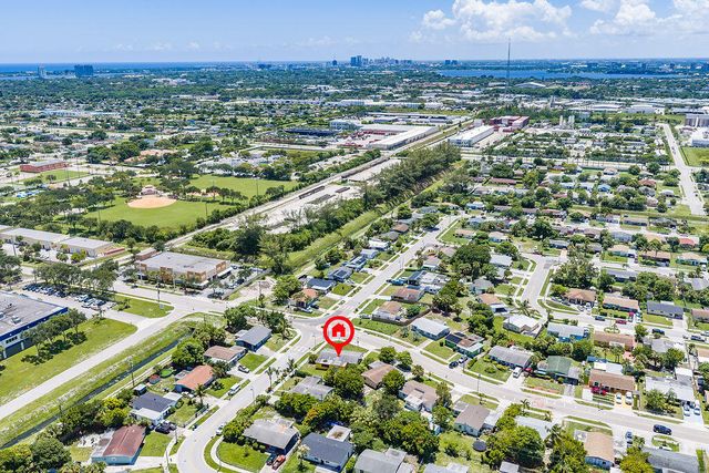 1500 W 13TH Street W, Riviera Beach, FL 33404