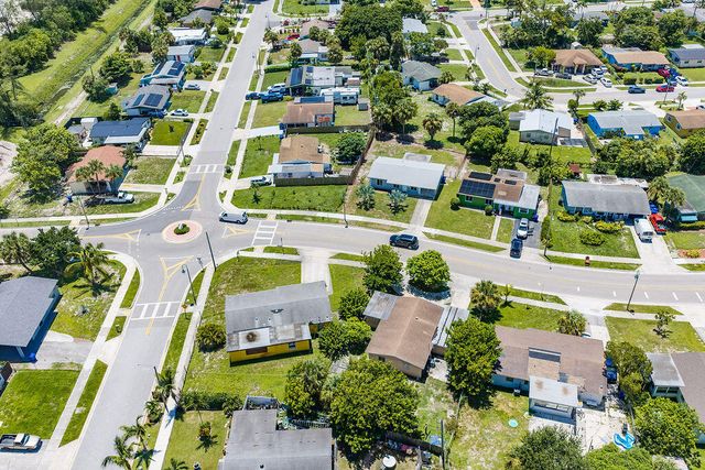 1500 W 13TH Street W, Riviera Beach, FL 33404