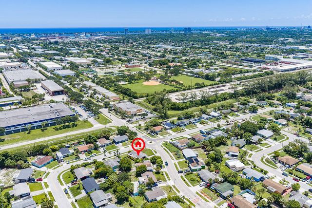 1500 W 13TH Street W, Riviera Beach, FL 33404