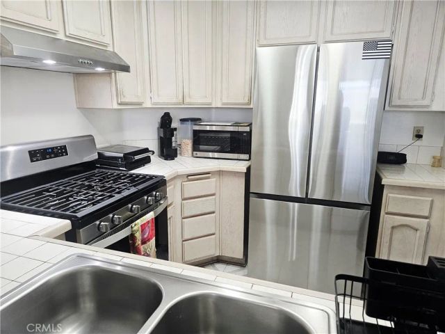 12864 Sycamore Village Dr., Norwalk, CA 90650