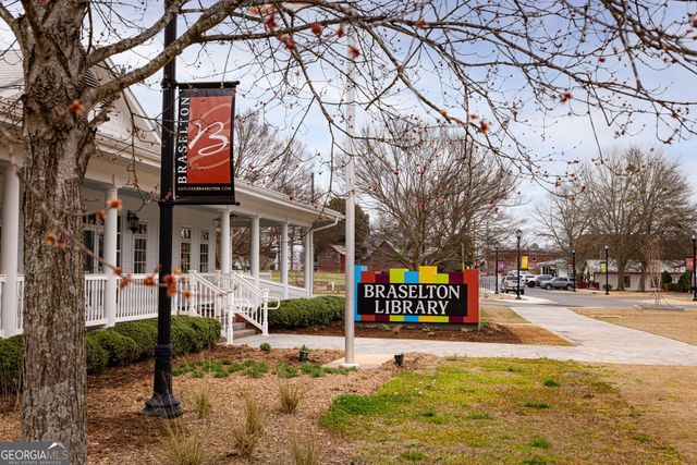 2279 Weeping Oak Drive, Braselton, GA 30517