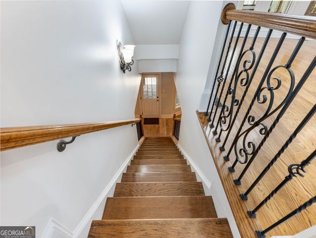 2279 Weeping Oak Drive, Braselton, GA 30517