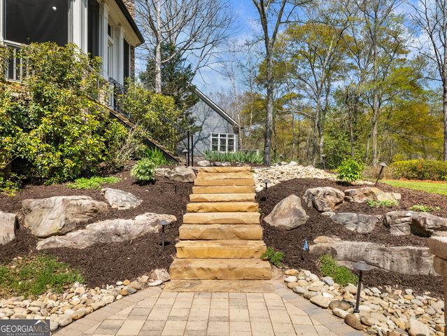 2279 Weeping Oak Drive, Braselton, GA 30517