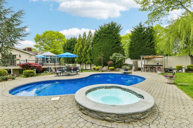 106 Morewood Drive, Smithtown, NY 11787