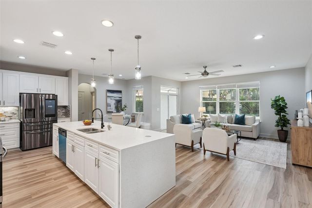 6146 GOLDEN DEWDROP TRAIL, Windermere, FL 34786