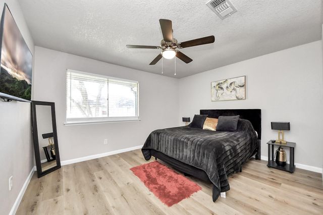 5825 Village Forest Court, Houston, TX 77092