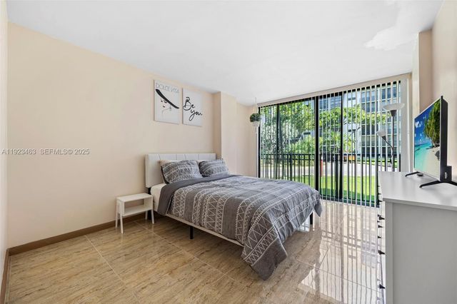 17011 N Bay Rd 107, Sunny Isles Beach, FL 33160