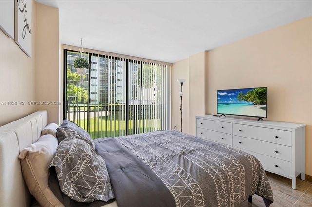 17011 N Bay Rd 107, Sunny Isles Beach, FL 33160