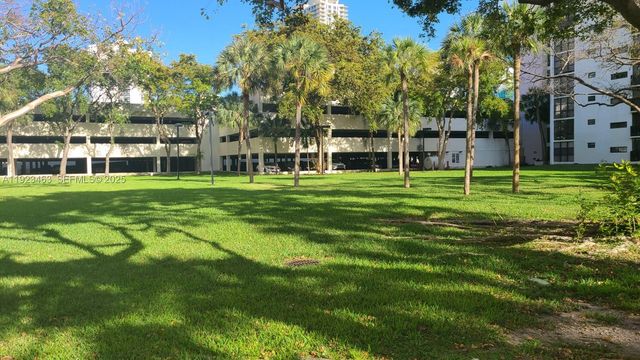 17011 N Bay Rd 107, Sunny Isles Beach, FL 33160