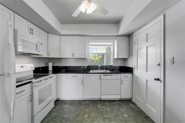5540 N OCEAN BOULEVARD 206, Ocean Ridge, FL 33435