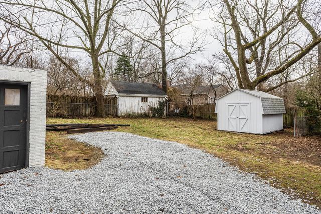 1015 E 60th Street, Indianapolis, IN 46220