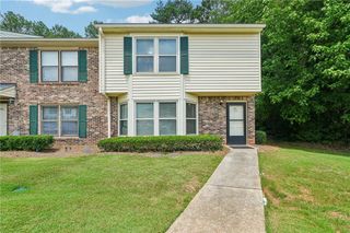 714 Longleaf Drive, Lawrenceville, GA 30046