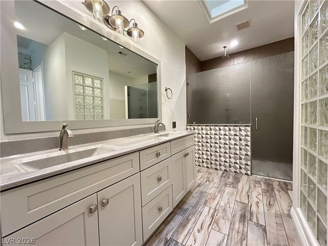 9404 January Drive, Las Vegas, NV 89134