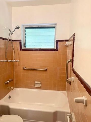 3 Santillane Ave 2, Coral Gables, FL 33134