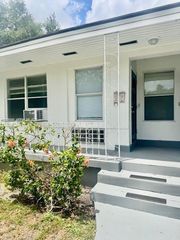 3 Santillane Ave 2, Coral Gables, FL 33134