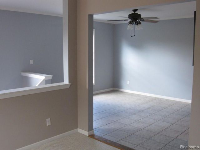 17024 Beach Street, Clinton Township, MI 48038