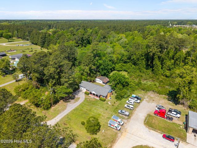 611 Hubert Boulevard, Hubert, NC 28539