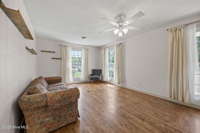 611 Hubert Boulevard, Hubert, NC 28539