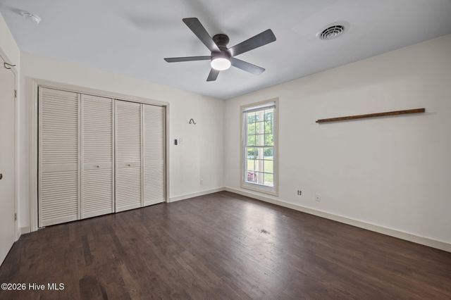 611 Hubert Boulevard, Hubert, NC 28539