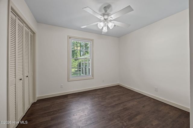 611 Hubert Boulevard, Hubert, NC 28539