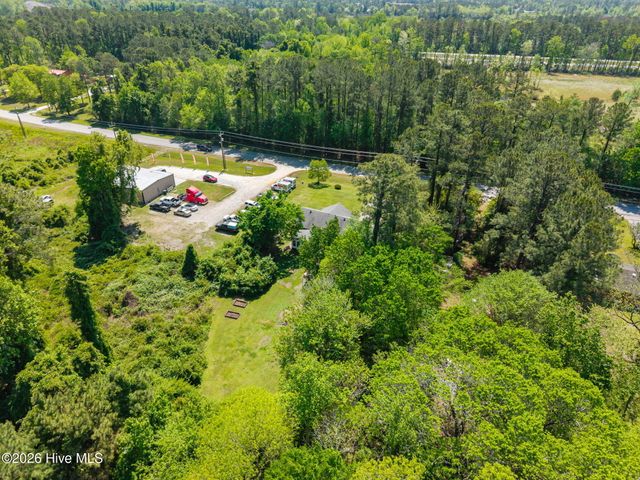 611 Hubert Boulevard, Hubert, NC 28539