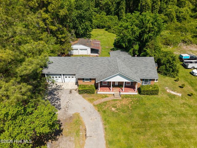 611 Hubert Boulevard, Hubert, NC 28539