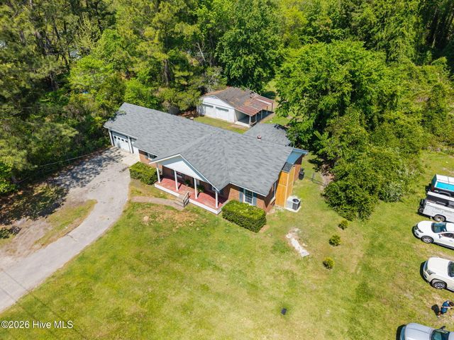 611 Hubert Boulevard, Hubert, NC 28539