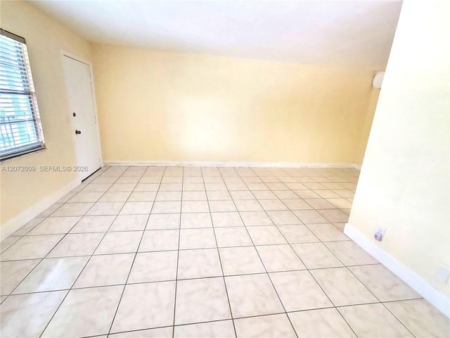 251 SW 132nd Way 208H, Pembroke Pines, FL 33027