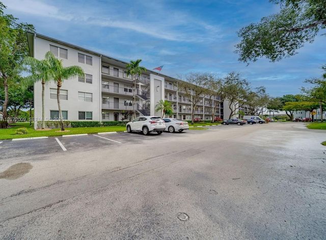 251 SW 132nd Way 208H, Pembroke Pines, FL 33027