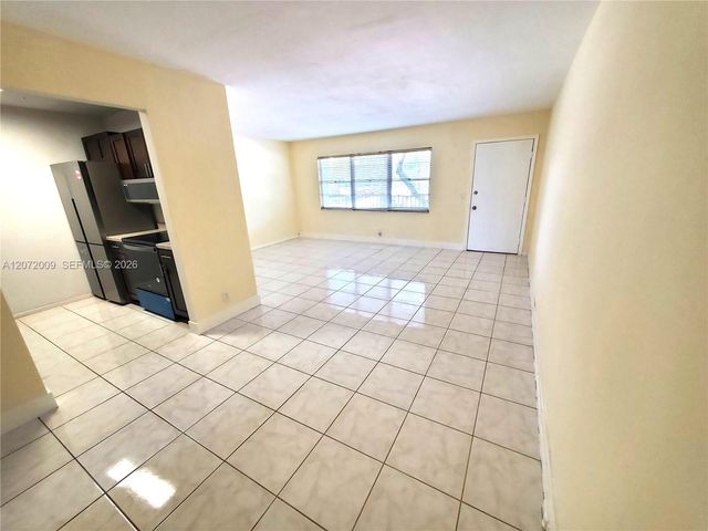 251 SW 132nd Way 208H, Pembroke Pines, FL 33027