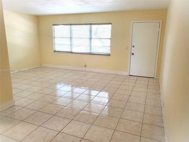 251 SW 132nd Way 208H, Pembroke Pines, FL 33027