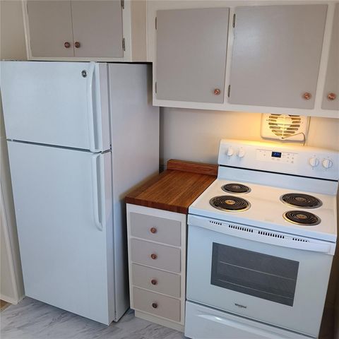 810 49TH AVENUE, Bradenton, FL 34207