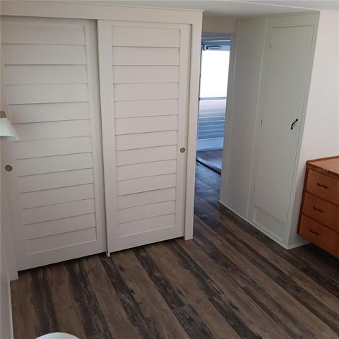 810 49TH AVENUE, Bradenton, FL 34207