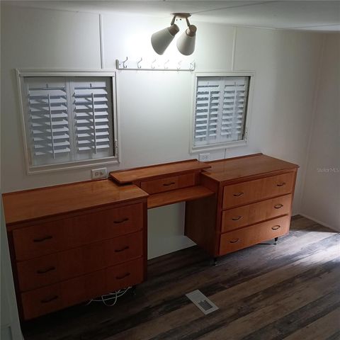 810 49TH AVENUE, Bradenton, FL 34207