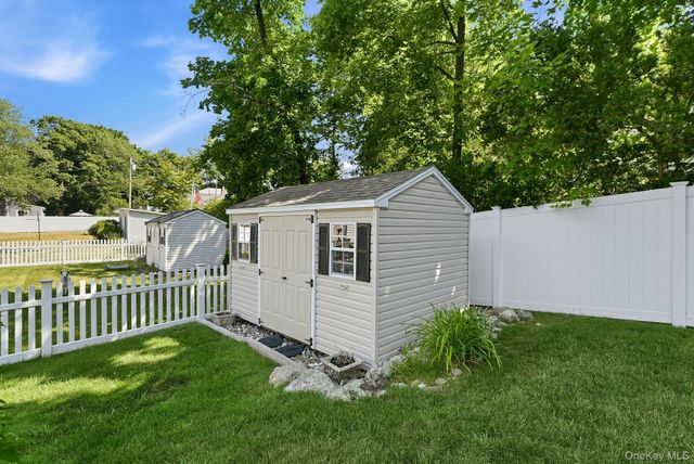 1660 Central Street, Yorktown Heights, NY 10598