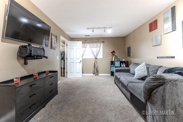 3481 Hampton Downs Drive SE, Grand Rapids, MI 49512