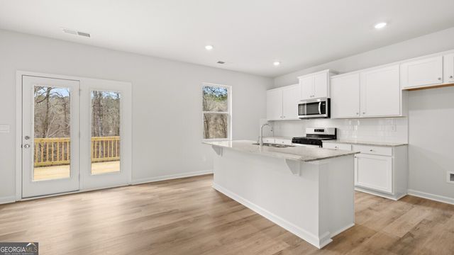 6015 Airedale Drive, Union City, GA 30213