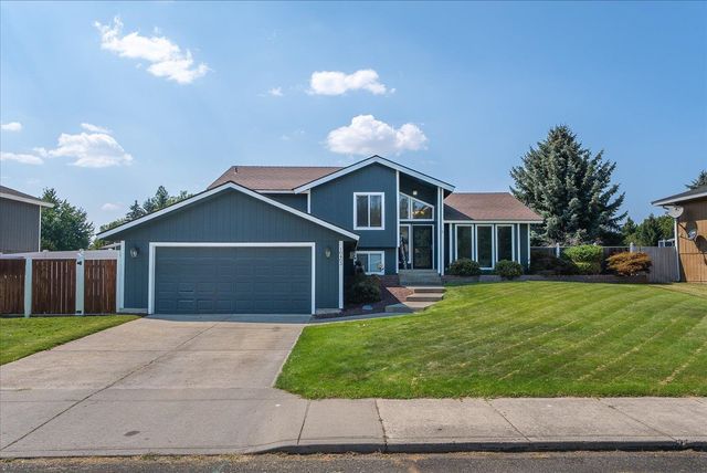 10403 N Arrowhead Rd Dr, Spokane, WA 99208