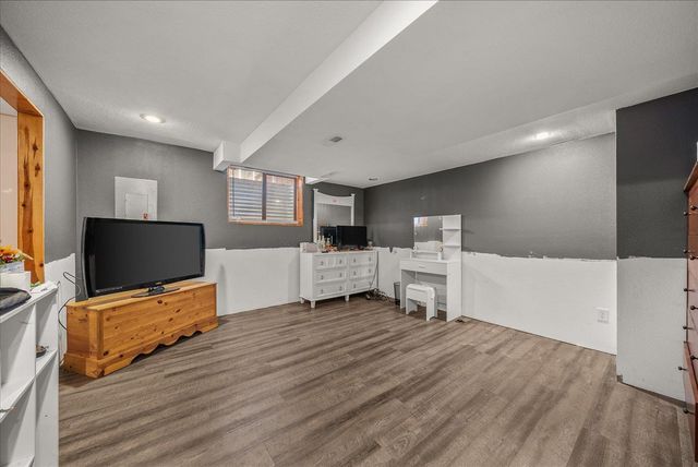 10403 N Arrowhead Rd Dr, Spokane, WA 99208