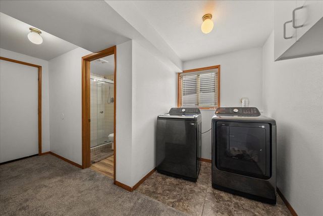 10403 N Arrowhead Rd Dr, Spokane, WA 99208