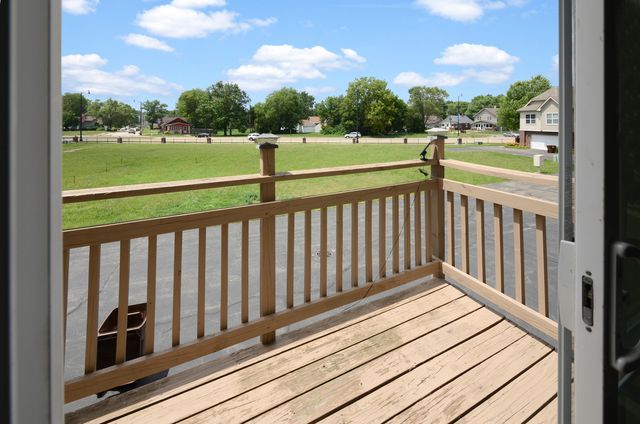 2429 River Oaks Lane 2, Rockford, IL 61102